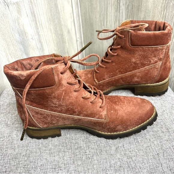 Mi.iM Sunset Velvet Lace-Up Boots - Picture 2 of 9